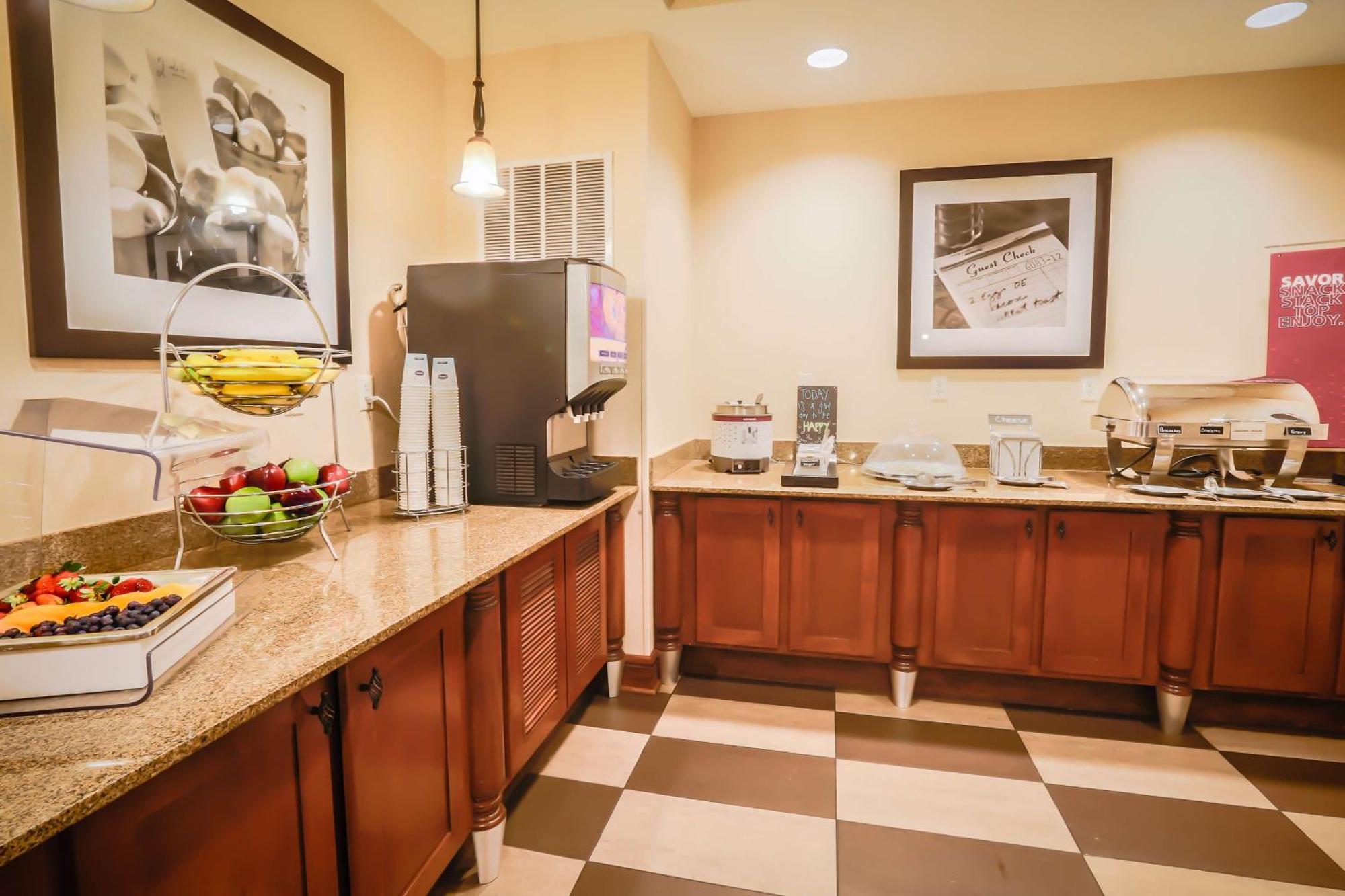 Hampton & By Hilton Houston Nw 3*