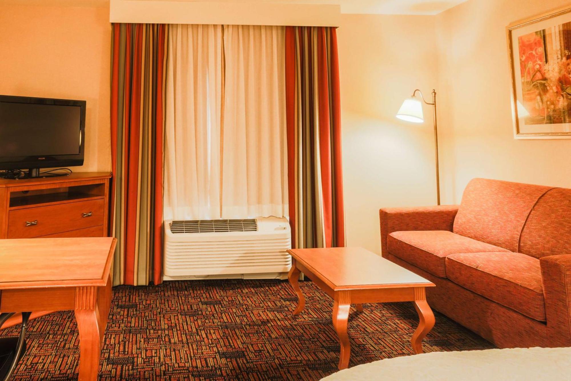 Hampton & By Hilton Houston Nw